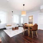 T64 By Smartstay Appartement *