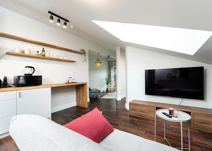 T64 By Smartstay Reval